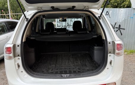 Mitsubishi Outlander III рестайлинг 3, 2013 год, 1 500 000 рублей, 12 фотография