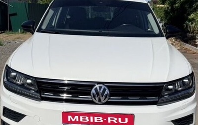 Volkswagen Tiguan II, 2019 год, 2 450 000 рублей, 1 фотография