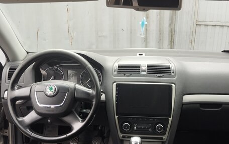 Skoda Octavia, 2010 год, 730 000 рублей, 28 фотография