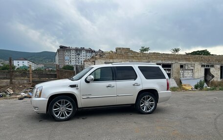 Cadillac Escalade III, 2012 год, 2 470 000 рублей, 3 фотография