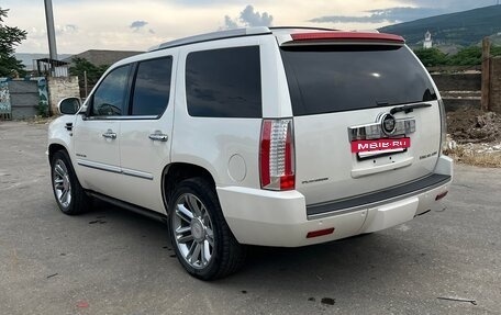Cadillac Escalade III, 2012 год, 2 470 000 рублей, 4 фотография