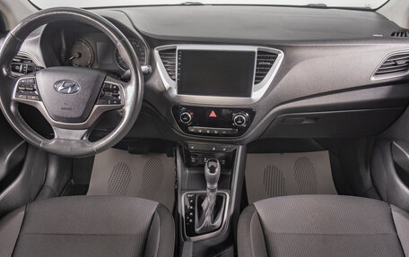 Hyundai Solaris II рестайлинг, 2019 год, 1 359 000 рублей, 11 фотография