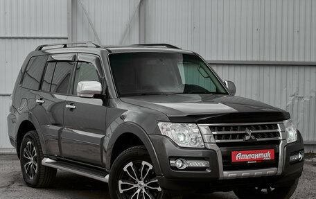 Mitsubishi Pajero IV, 2017 год, 2 790 000 рублей, 3 фотография