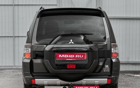 Mitsubishi Pajero IV, 2017 год, 2 790 000 рублей, 5 фотография