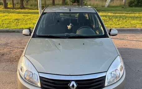 Renault Sandero I, 2012 год, 680 000 рублей, 2 фотография
