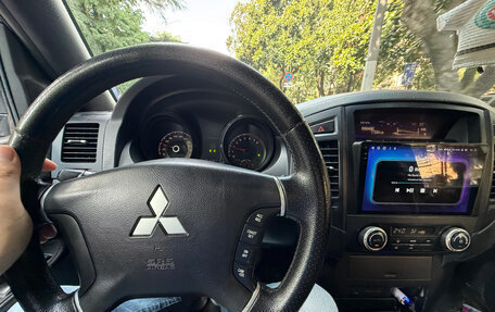 Mitsubishi Pajero IV, 2007 год, 1 600 000 рублей, 2 фотография