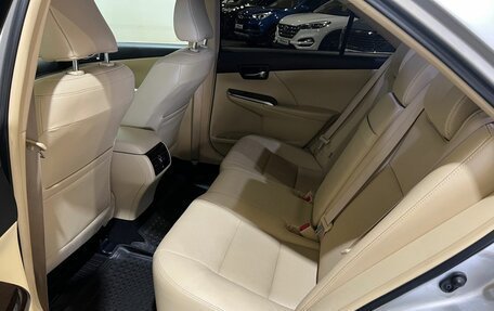 Toyota Camry, 2017 год, 2 250 000 рублей, 14 фотография