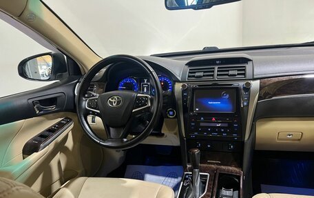Toyota Camry, 2017 год, 2 250 000 рублей, 21 фотография