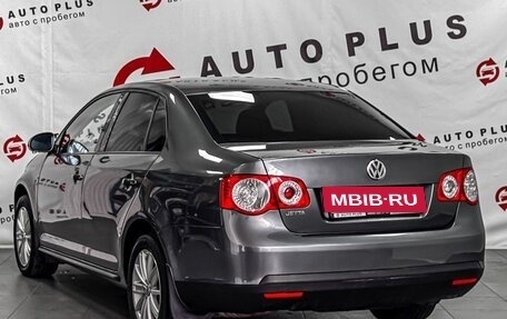 Volkswagen Jetta VI, 2010 год, 749 000 рублей, 2 фотография