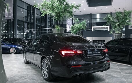 Mercedes-Benz E-Класс, 2021 год, 5 490 000 рублей, 4 фотография