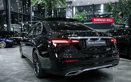 Mercedes-Benz E-Класс, 2022 год, 5 490 000 рублей, 4 фотография