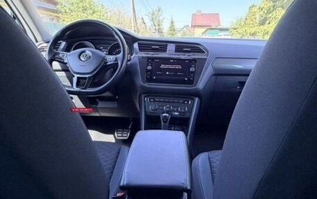 Volkswagen Tiguan II, 2019 год, 2 450 000 рублей, 13 фотография