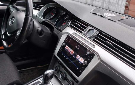 Volkswagen Passat B8 рестайлинг, 2018 год, 1 400 000 рублей, 3 фотография
