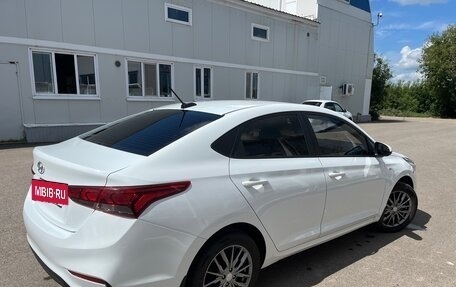 Hyundai Solaris II рестайлинг, 2017 год, 1 135 000 рублей, 7 фотография
