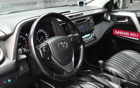 Toyota RAV4, 2019 год, 2 600 000 рублей, 18 фотография