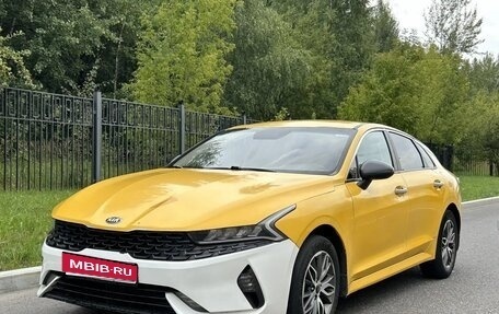 KIA K5, 2021 год, 1 050 000 рублей, 1 фотография