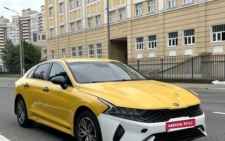 KIA K5, 2021 год, 1 050 000 рублей, 2 фотография