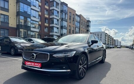 Volvo S90 II рестайлинг, 2021 год, 3 700 000 рублей, 1 фотография