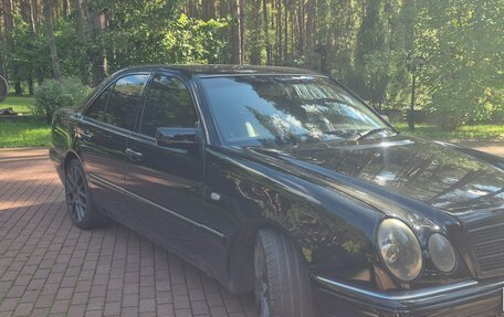 Mercedes-Benz E-Класс, 1996 год, 850 000 рублей, 7 фотография