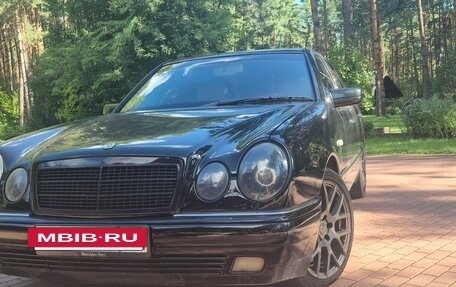 Mercedes-Benz E-Класс, 1996 год, 850 000 рублей, 8 фотография