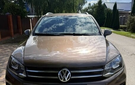 Volkswagen Touareg III, 2010 год, 1 800 000 рублей, 1 фотография