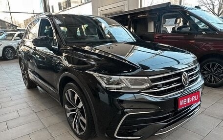 Volkswagen Tiguan II, 2023 год, 4 131 855 рублей, 1 фотография