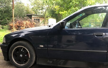 BMW 3 серия, 1991 год, 175 000 рублей, 2 фотография