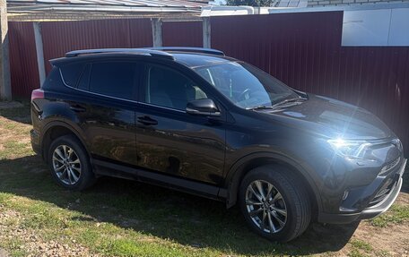 Toyota RAV4, 2016 год, 3 850 000 рублей, 10 фотография