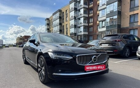 Volvo S90 II рестайлинг, 2021 год, 3 700 000 рублей, 2 фотография