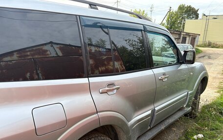 Mitsubishi Pajero III рестайлинг, 2003 год, 550 000 рублей, 4 фотография