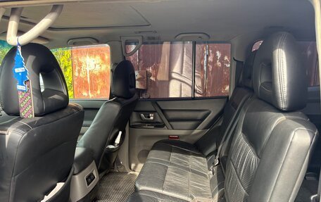Mitsubishi Pajero III рестайлинг, 2003 год, 550 000 рублей, 9 фотография