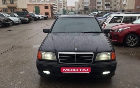 Mercedes-Benz C-Класс, 1995 год, 330 000 рублей, 2 фотография