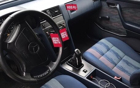 Mercedes-Benz C-Класс, 1995 год, 330 000 рублей, 7 фотография