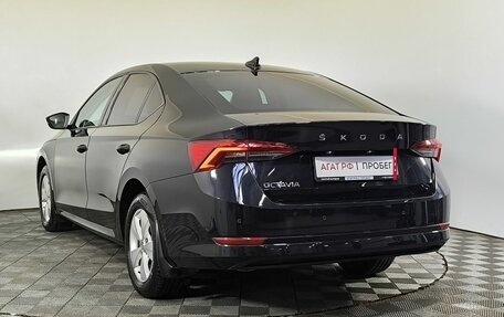 Skoda Octavia IV, 2021 год, 1 890 000 рублей, 5 фотография