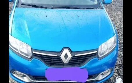 Renault Logan II, 2015 год, 600 000 рублей, 4 фотография