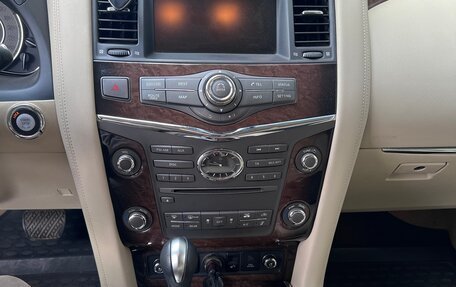 Infiniti QX56, 2010 год, 1 800 000 рублей, 8 фотография
