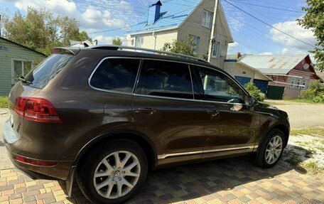 Volkswagen Touareg III, 2010 год, 1 800 000 рублей, 6 фотография