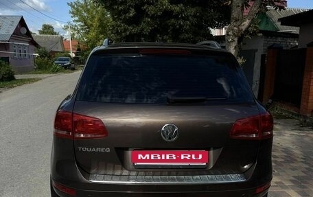 Volkswagen Touareg III, 2010 год, 1 800 000 рублей, 3 фотография