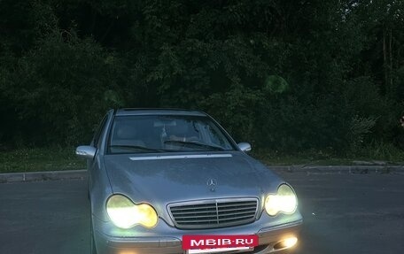 Mercedes-Benz C-Класс, 2000 год, 700 000 рублей, 4 фотография