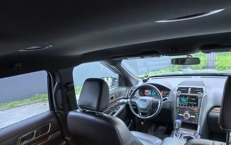 Ford Explorer VI, 2018 год, 2 350 000 рублей, 15 фотография