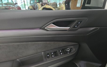 Volkswagen Golf VIII, 2023 год, 2 290 000 рублей, 15 фотография
