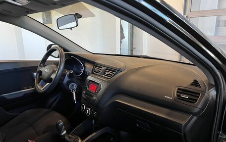 KIA Rio III рестайлинг, 2013 год, 735 000 рублей, 12 фотография