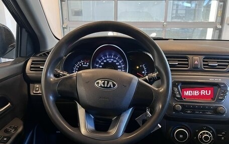 KIA Rio III рестайлинг, 2013 год, 735 000 рублей, 10 фотография