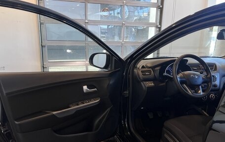 KIA Rio III рестайлинг, 2013 год, 735 000 рублей, 20 фотография
