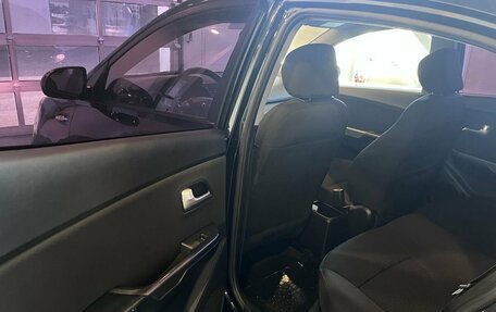 KIA Rio III рестайлинг, 2013 год, 735 000 рублей, 24 фотография