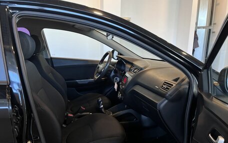 KIA Rio III рестайлинг, 2013 год, 735 000 рублей, 28 фотография