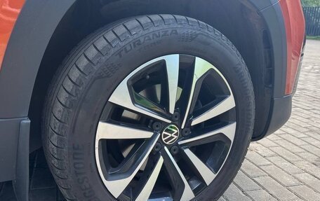 Volkswagen Taos, 2021 год, 2 500 000 рублей, 14 фотография