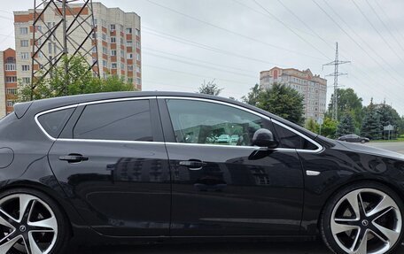 Opel Astra J, 2010 год, 850 000 рублей, 3 фотография