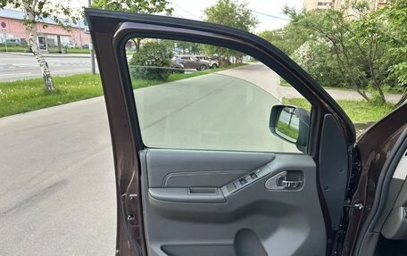 Nissan Navara (Frontier), 2010 год, 1 765 000 рублей, 12 фотография