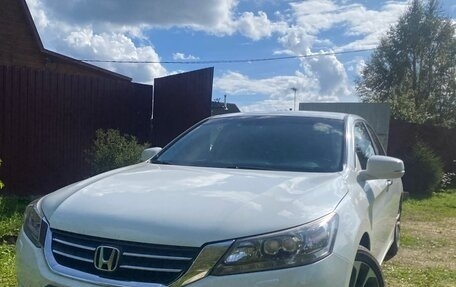 Honda Accord IX рестайлинг, 2013 год, 1 430 000 рублей, 2 фотография